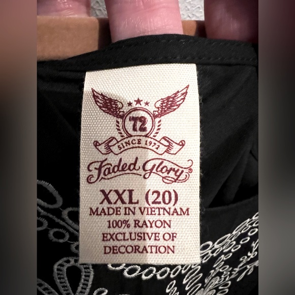 Faded Glory Embroidered Blouse - Picture 4 of 5